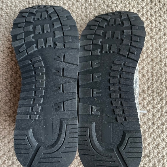 VINTAGE HAVANA Penny White Black Snake Skin Embossed‎ Sneaker Size 5.5 - Picture 3 of 7